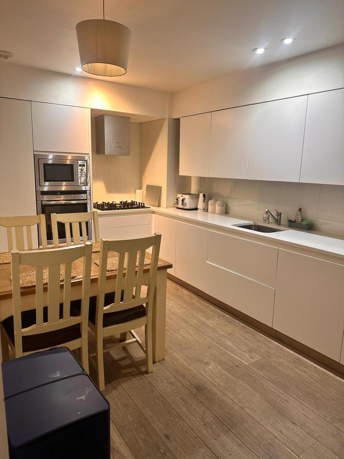 Spacious Central London Flat - 2Bhk Εξωτερικό φωτογραφία