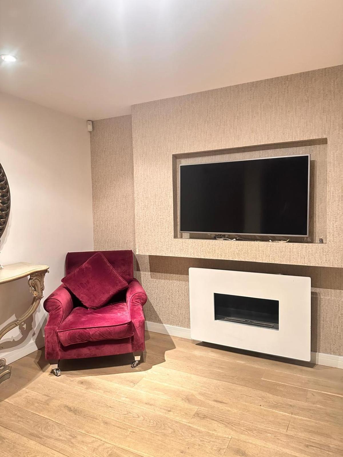 Spacious Central London Flat - 2Bhk Εξωτερικό φωτογραφία